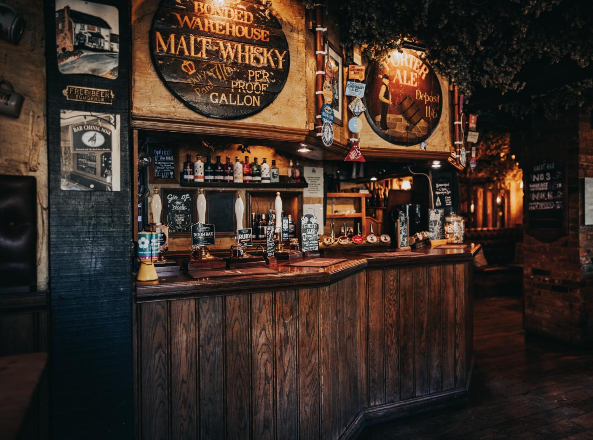 The Black Horse Inn Maidstone Bagian luar foto