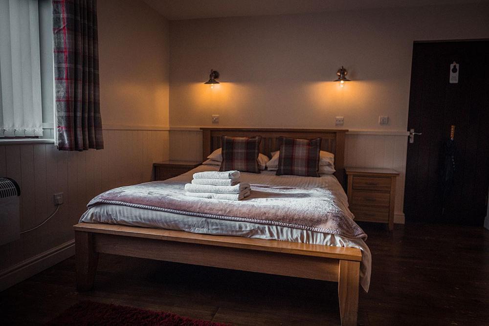 The Black Horse Inn Maidstone Bagian luar foto