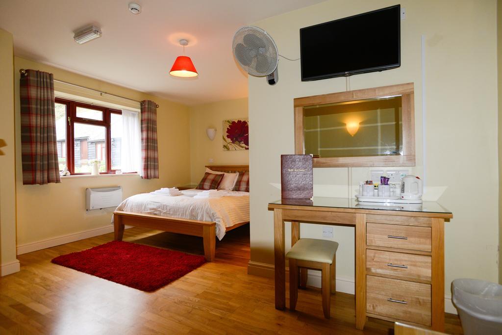 The Black Horse Inn Maidstone Bagian luar foto